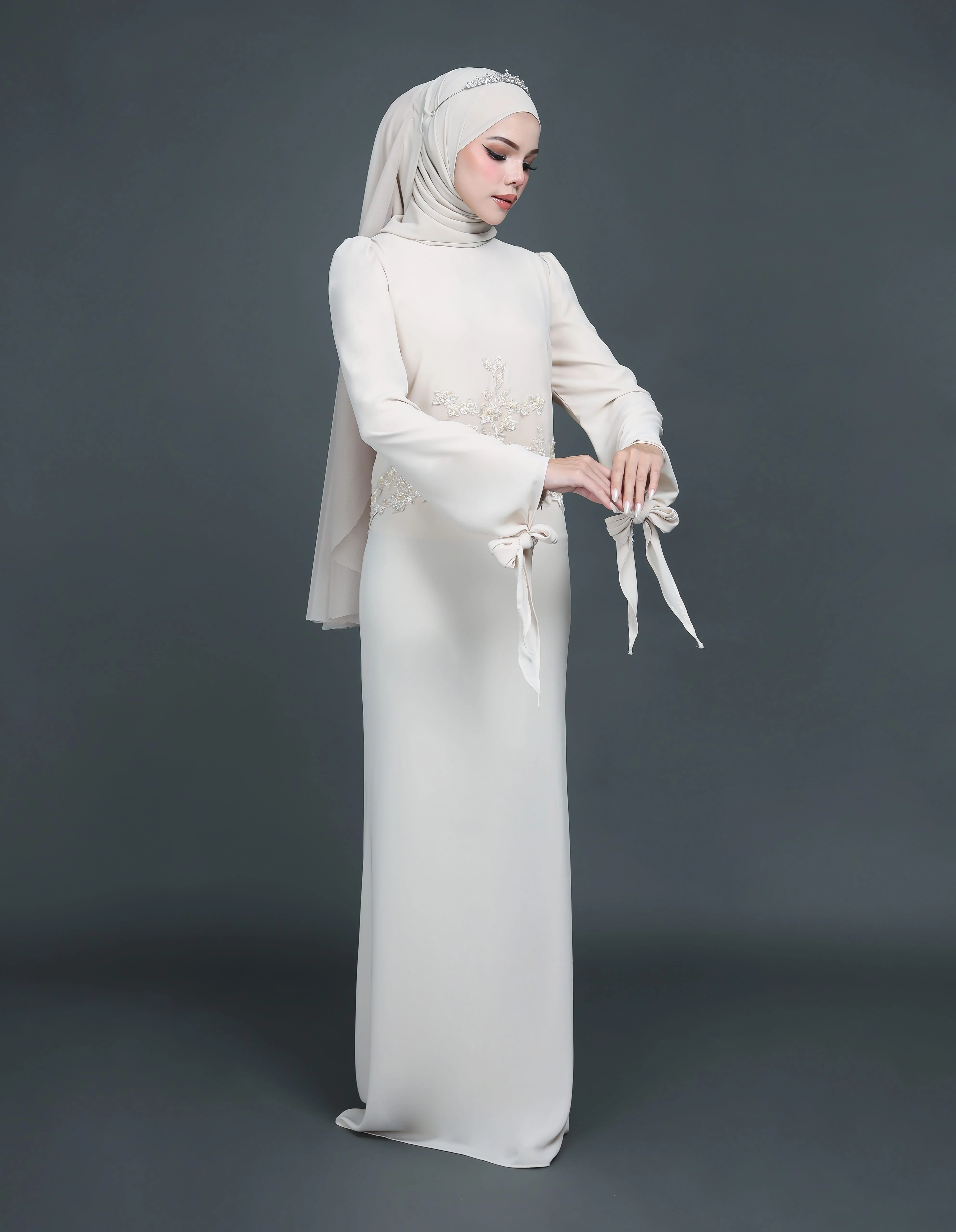 ARALYN DRESS (CHAMPAGNE) - Image 3
