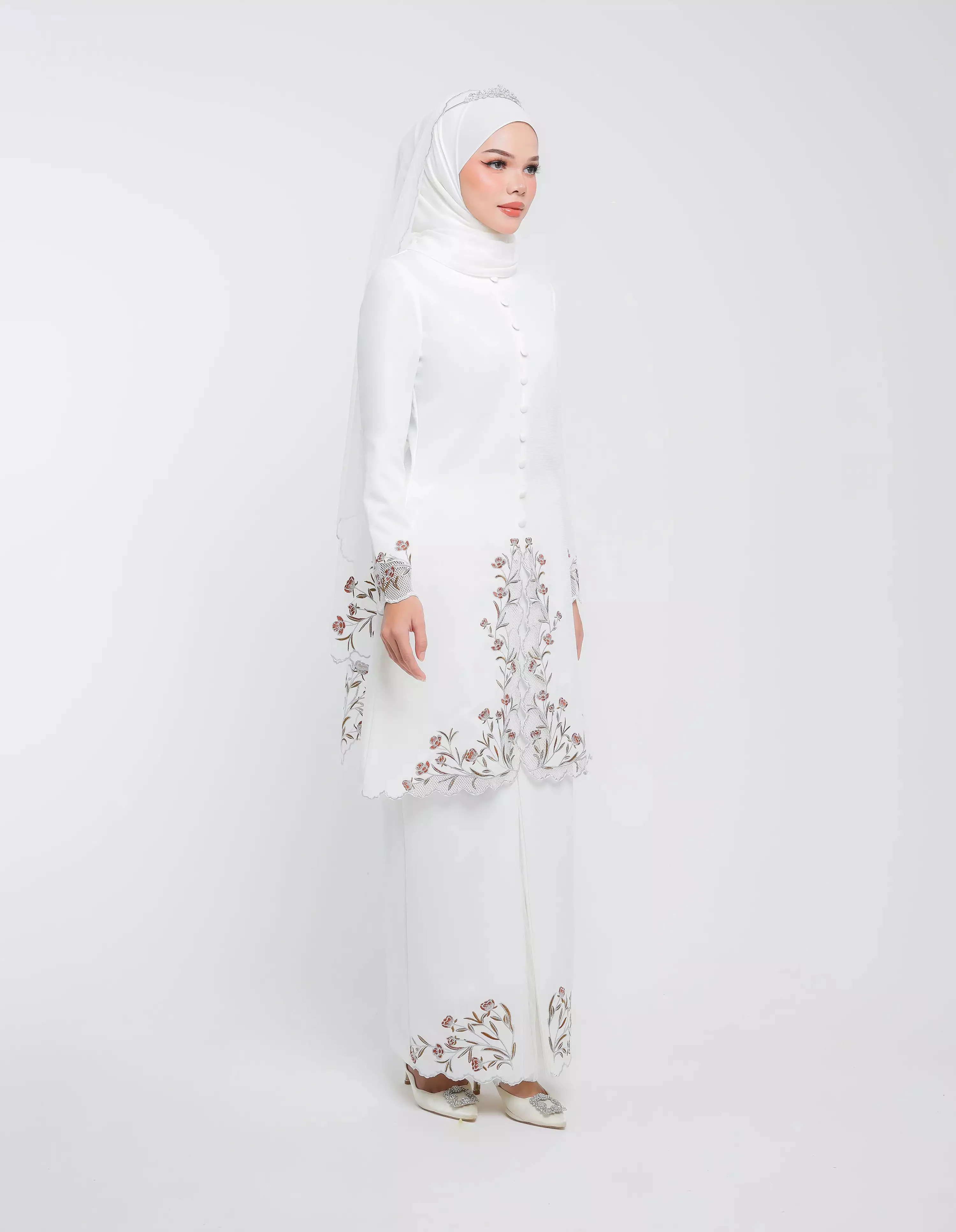 HAERA KEBAYA (OFF WHITE) - Image 3