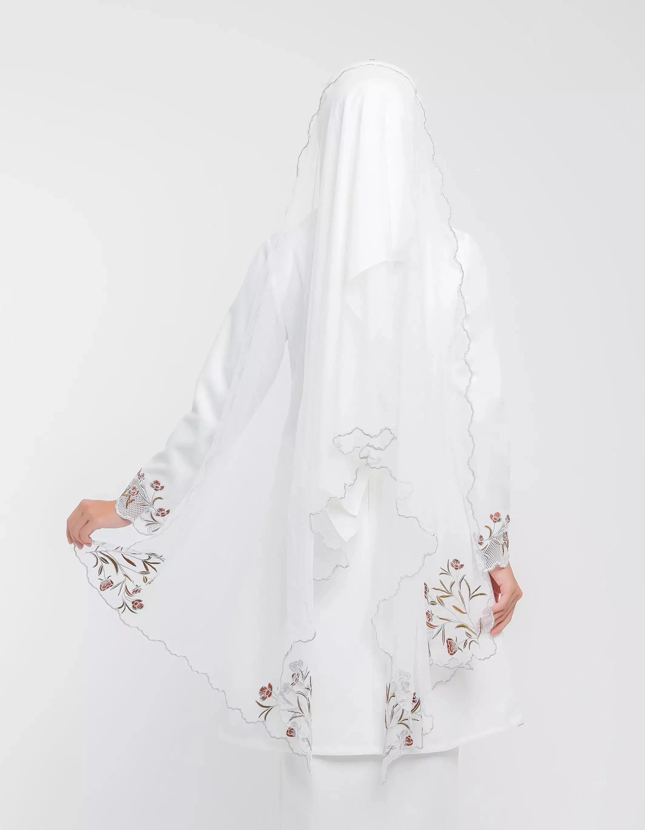 HAERA KEBAYA (OFF WHITE) - Image 6