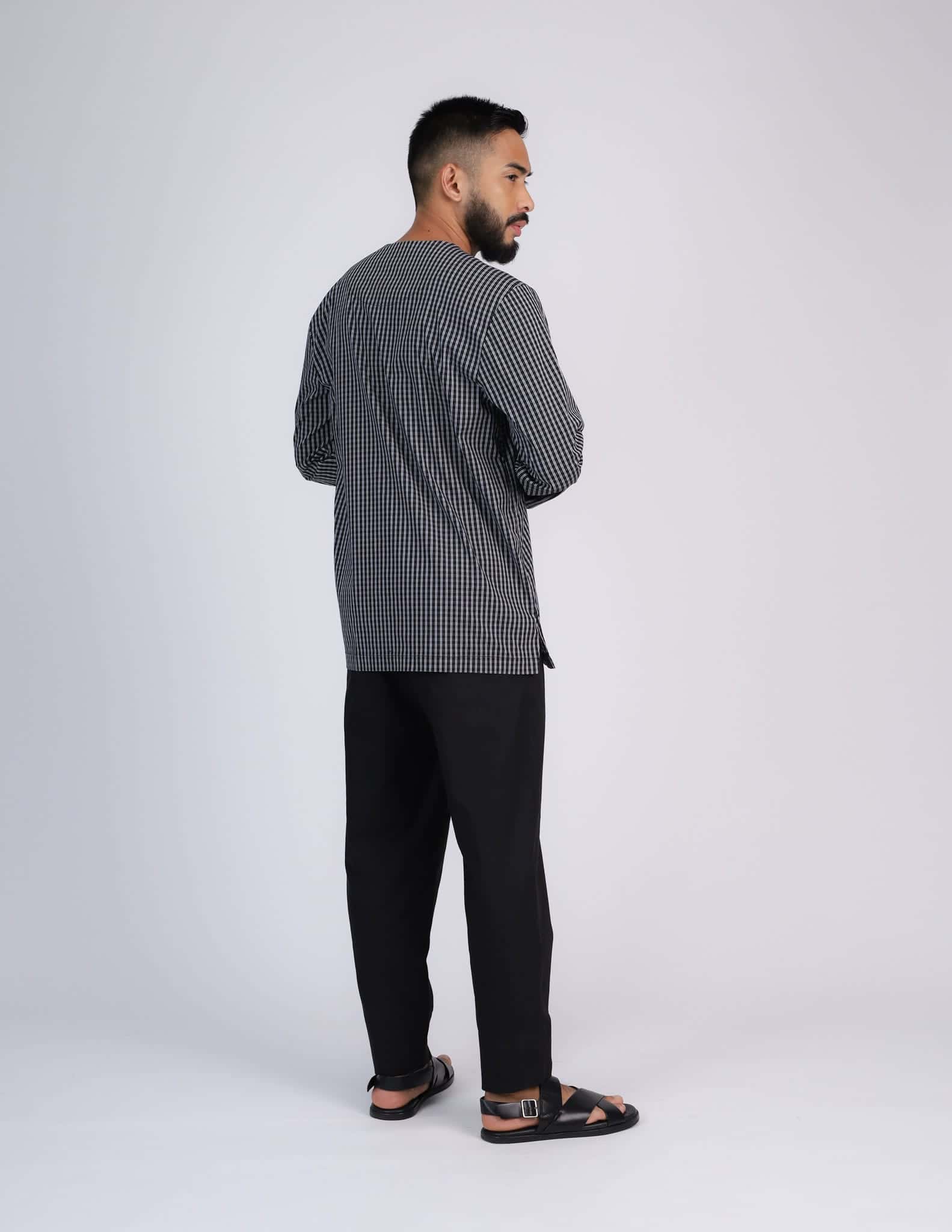 HAQEEM KURTA (BLACK) - Image 5