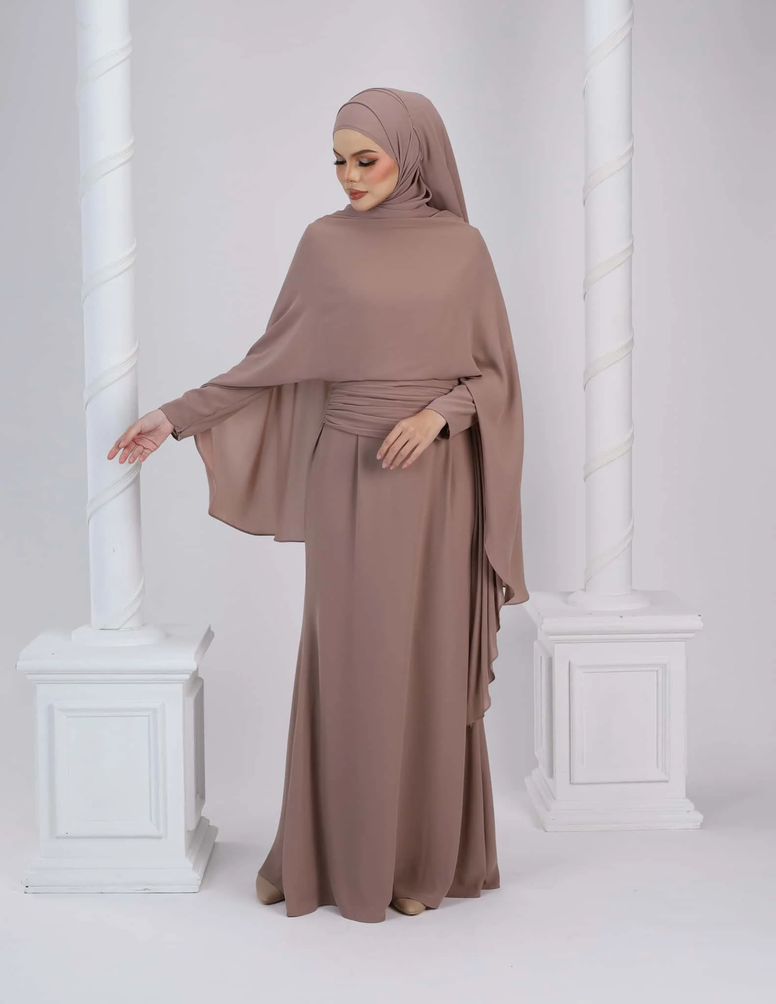 HYRA DRESS (KHAKI) - Image 4