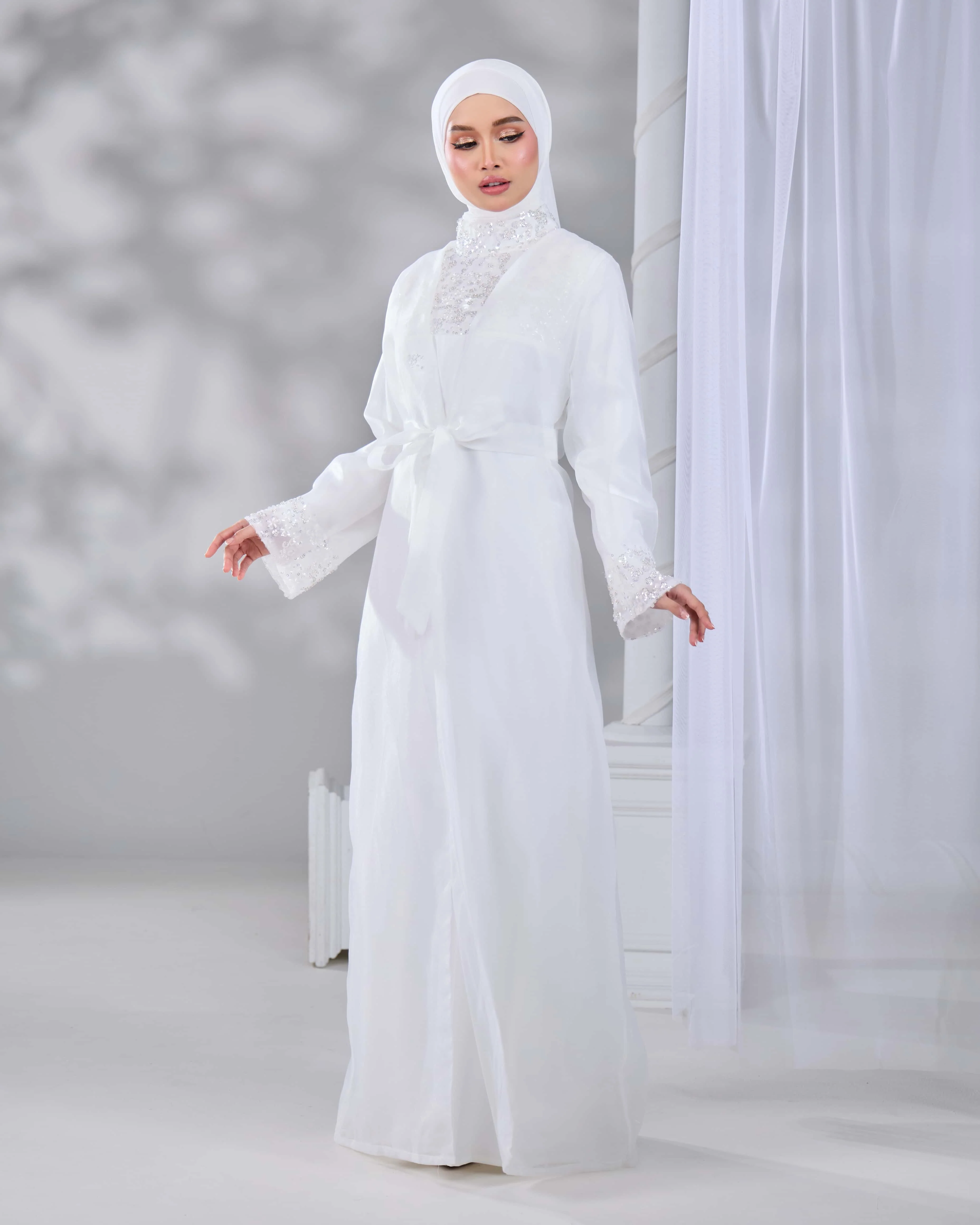 MALIKA ABAYA PETITE (OFF WHITE) - Image 7