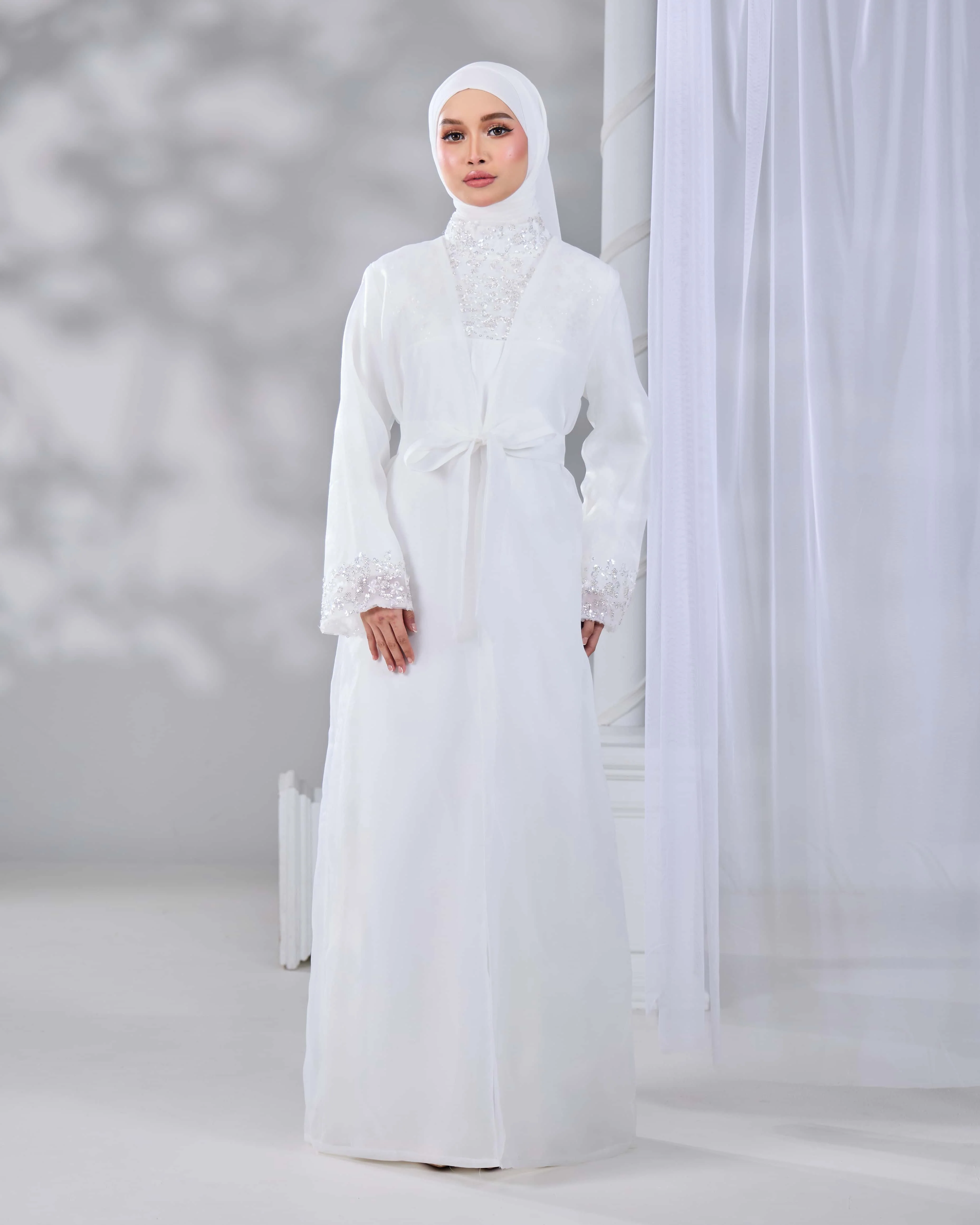 MALIKA ABAYA PETITE (OFF WHITE) - Image 9