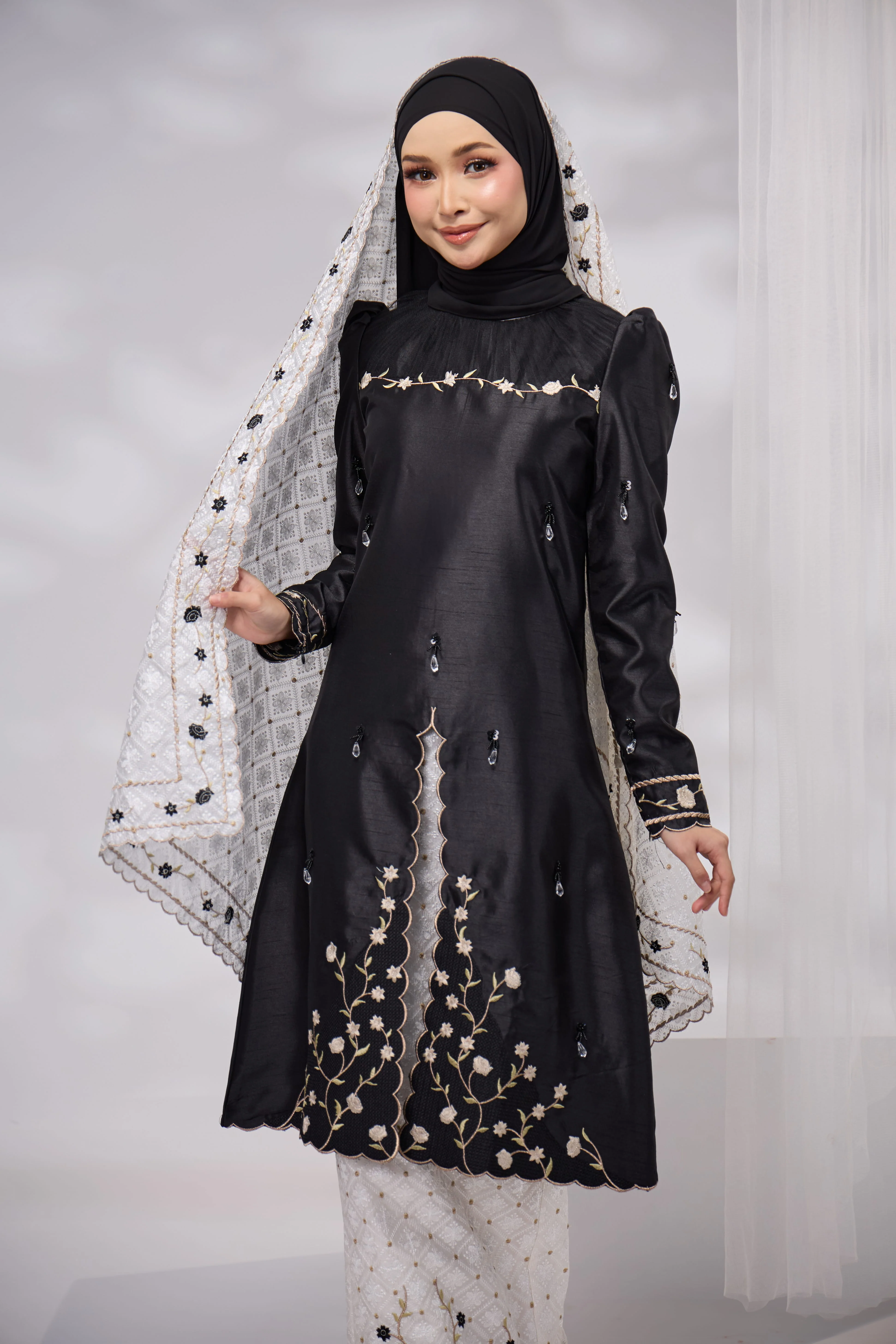 MINOR DEFECT ALANNA KURUNG (BLACK) - Image 3