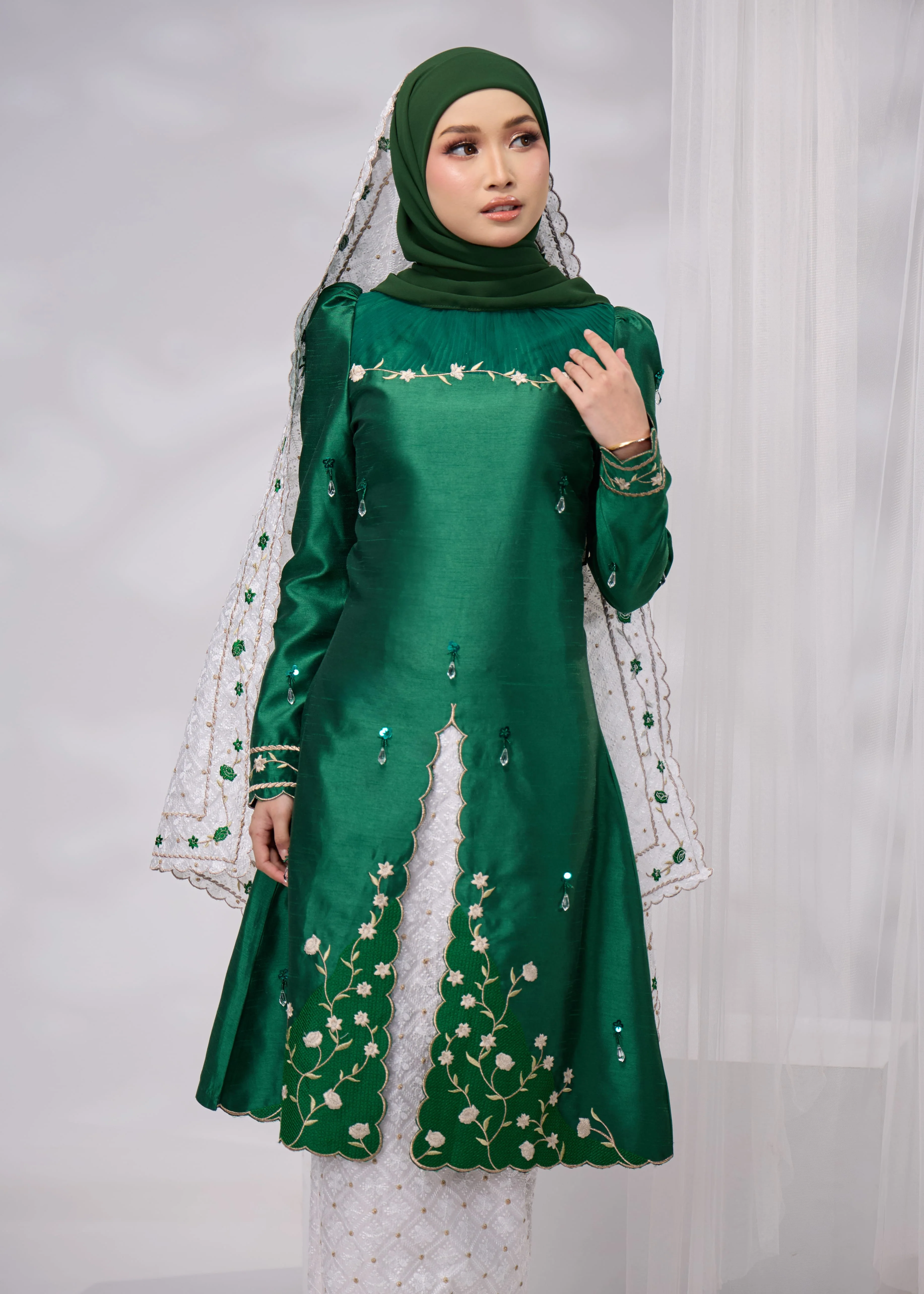 MINOR DEFECT ALANNA KURUNG (EMERALD GREEN) - Image 3