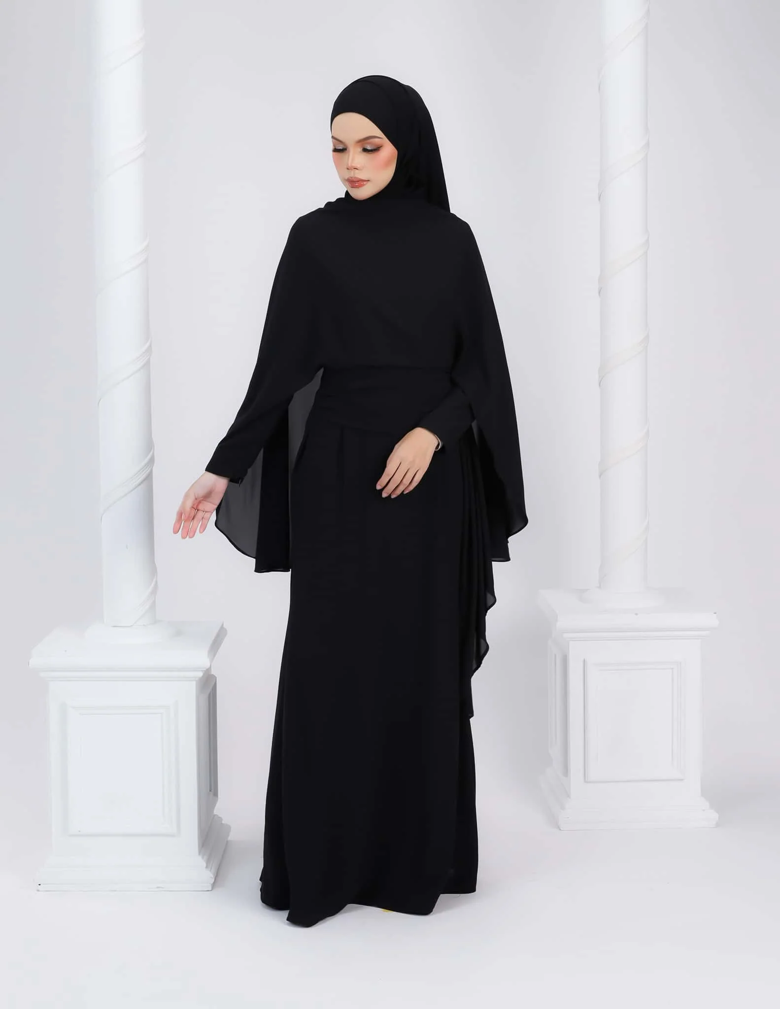 HYRA DRESS (BLACK) - Image 3