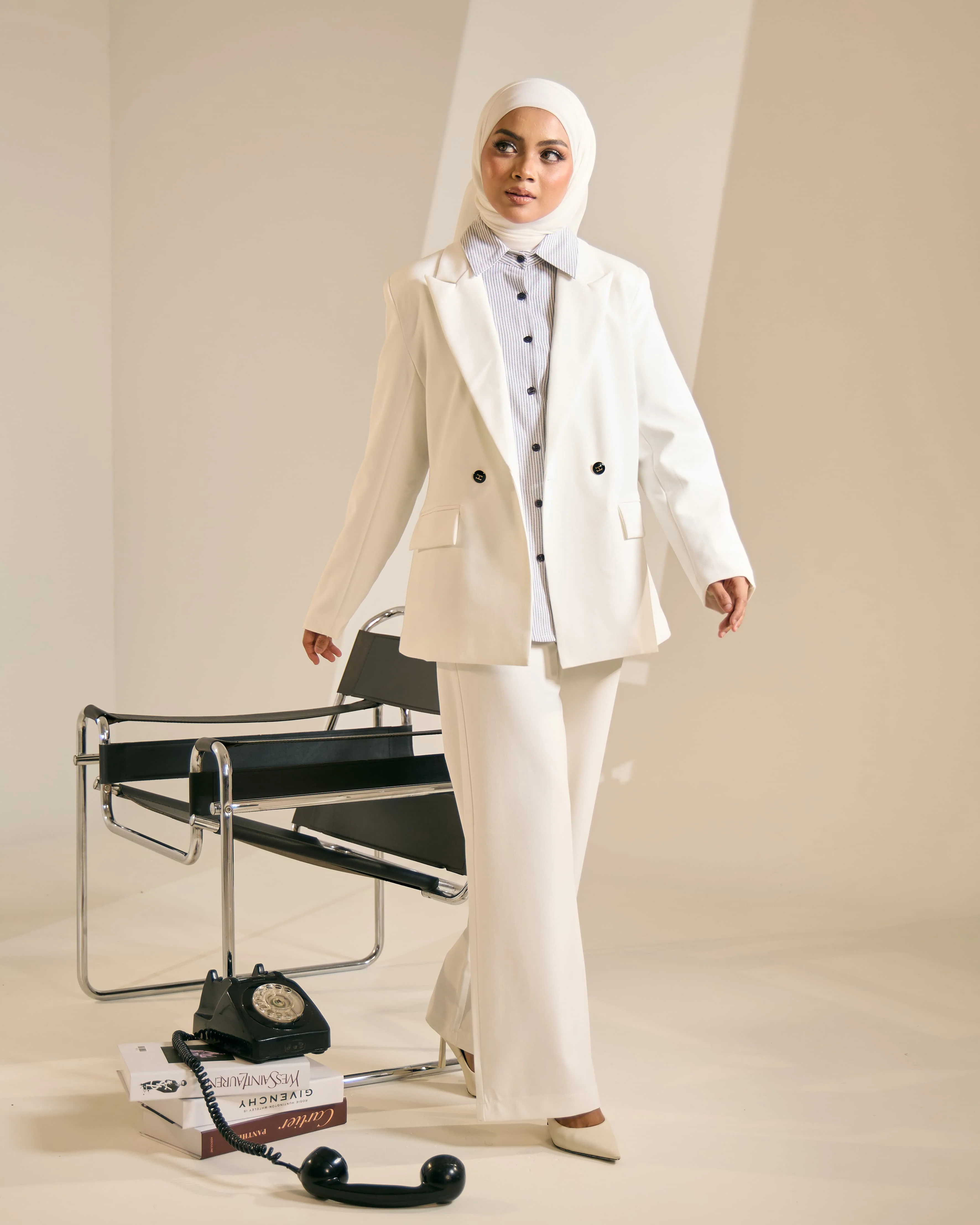 NYRA BLAZER (OFF WHITE) - Image 3