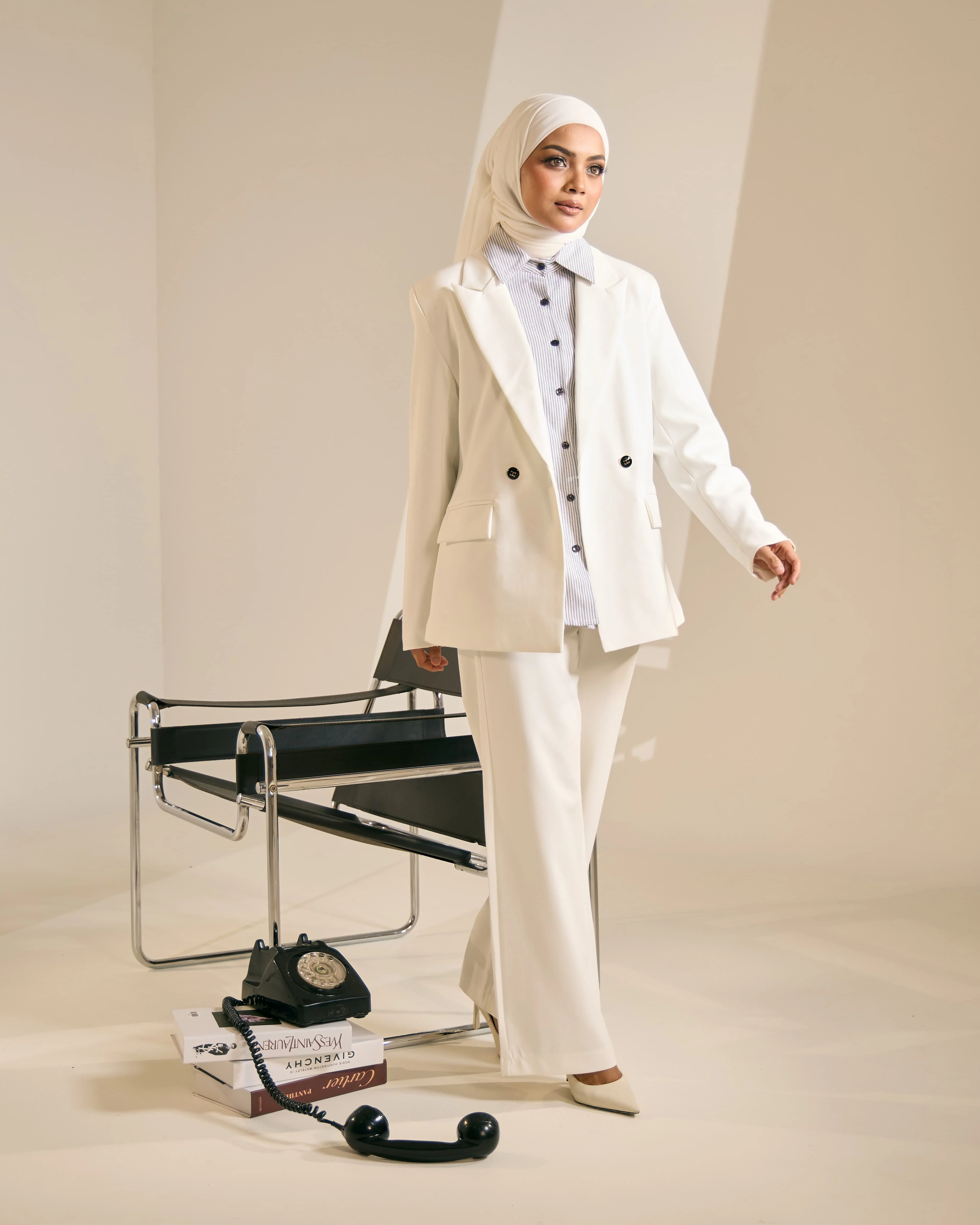 NYRA BLAZER (OFF WHITE) - Image 5