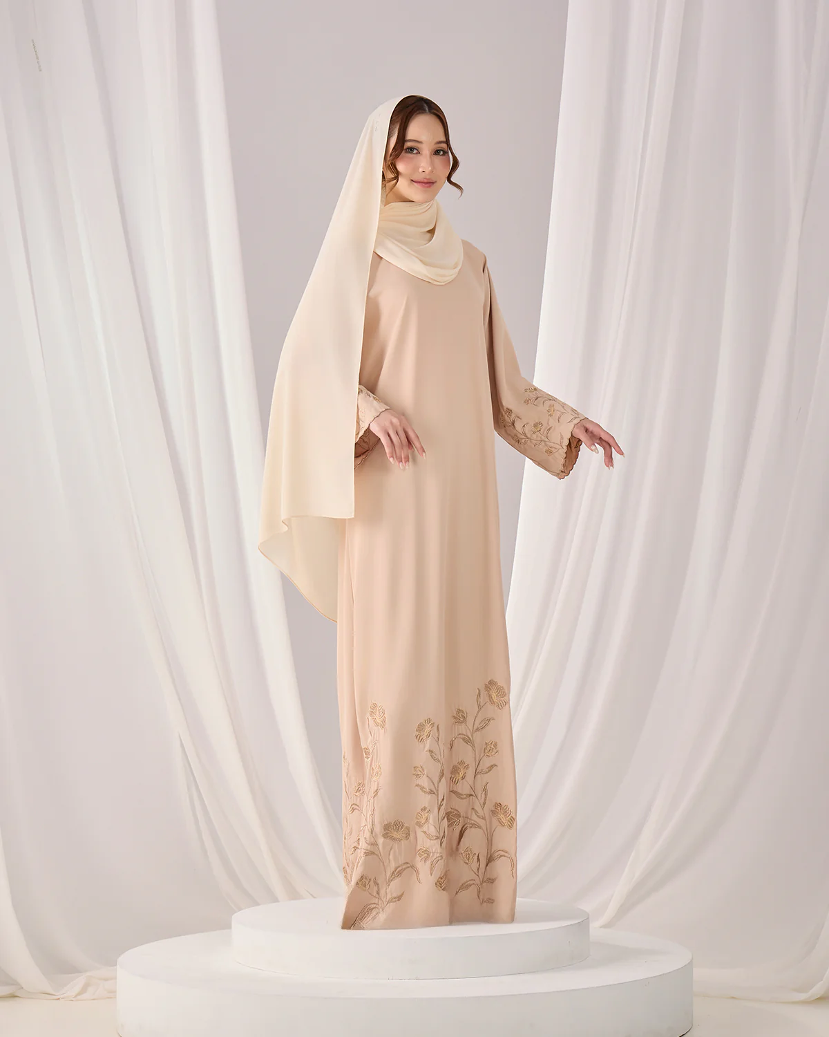 QAFIYA ABAYA (CHAMPAGNE) - Image 3