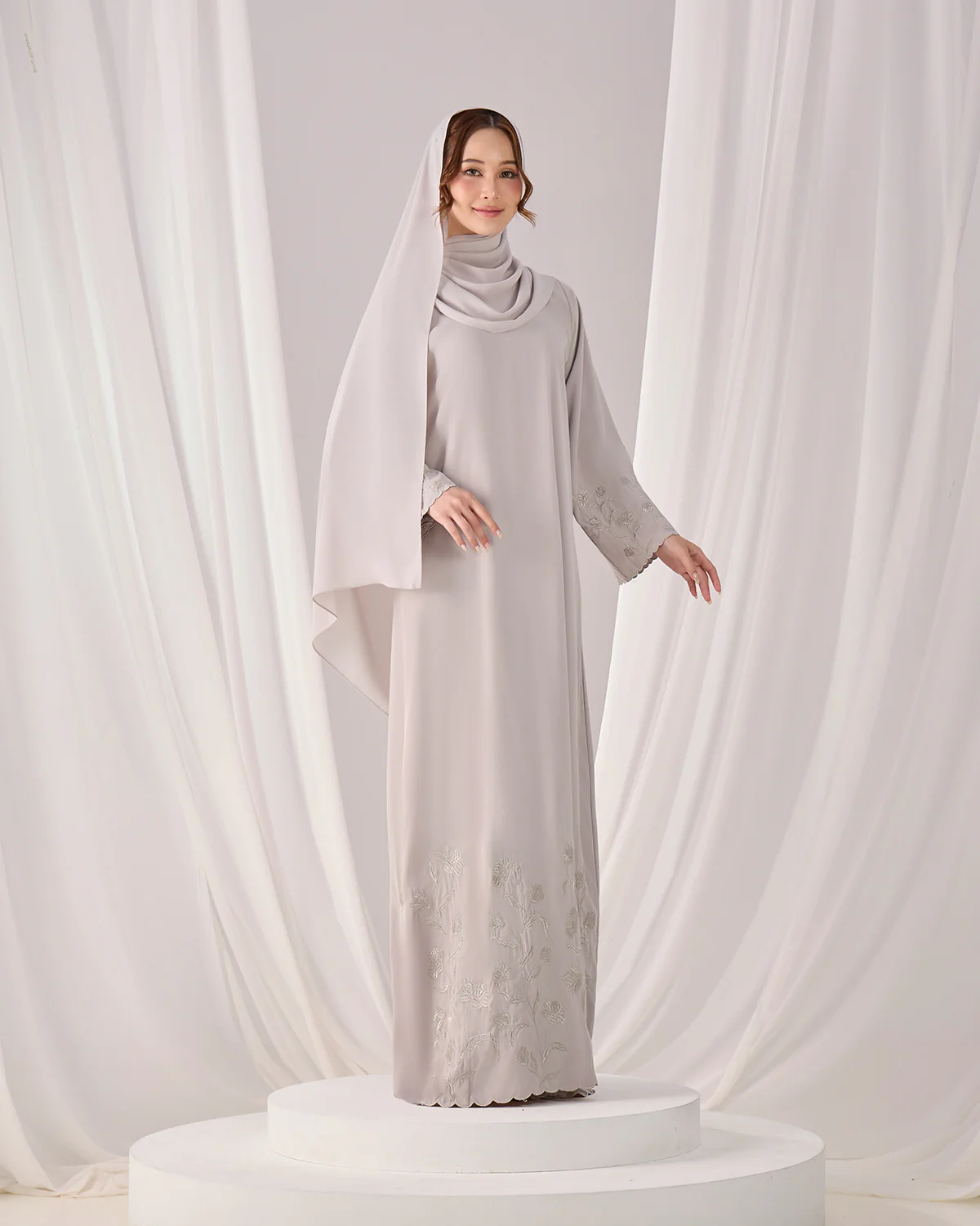 QAFIYA ABAYA (GREY) - Image 3