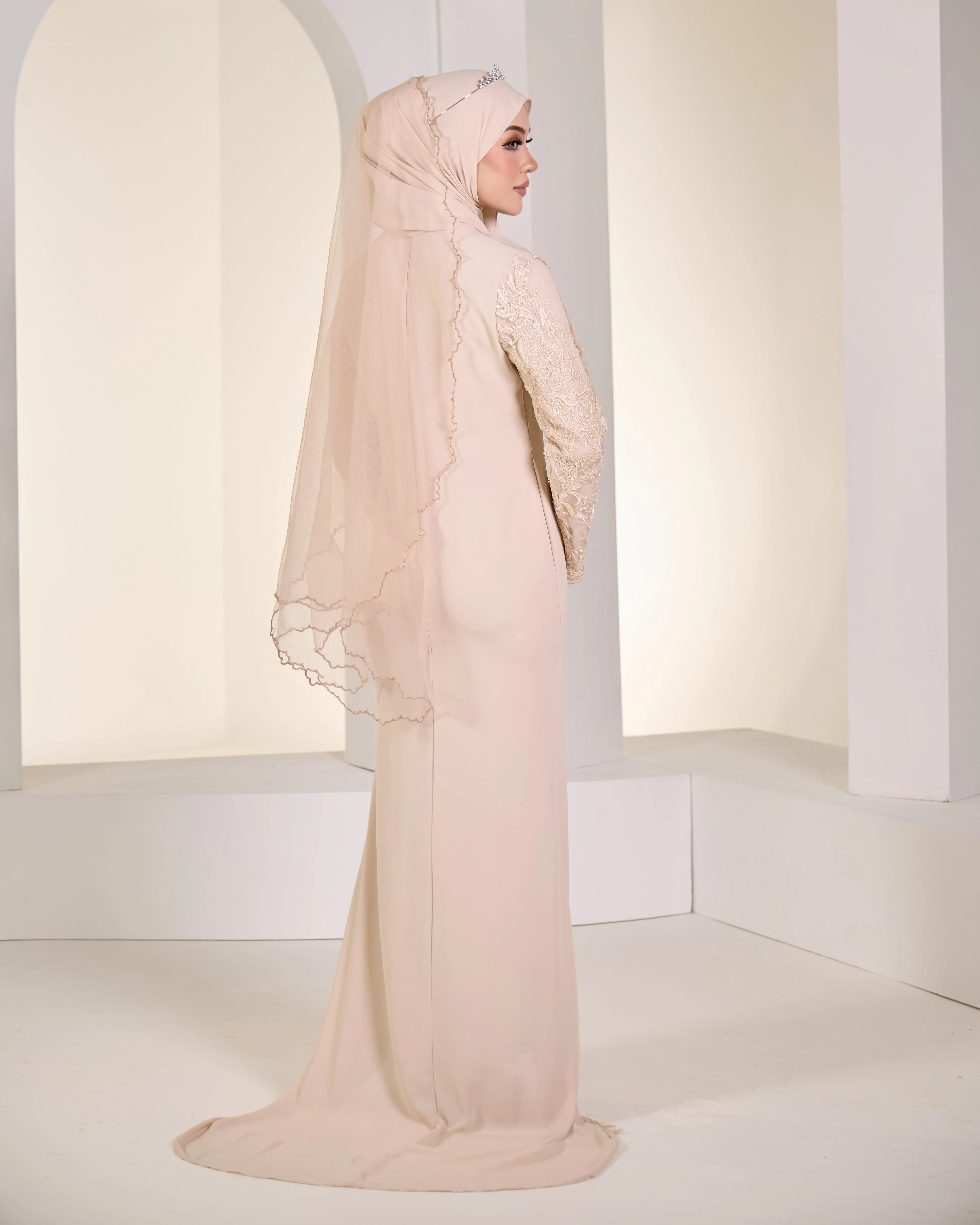 SKYLAR BRIDE DRESS (CHAMPAGNE) - Image 3