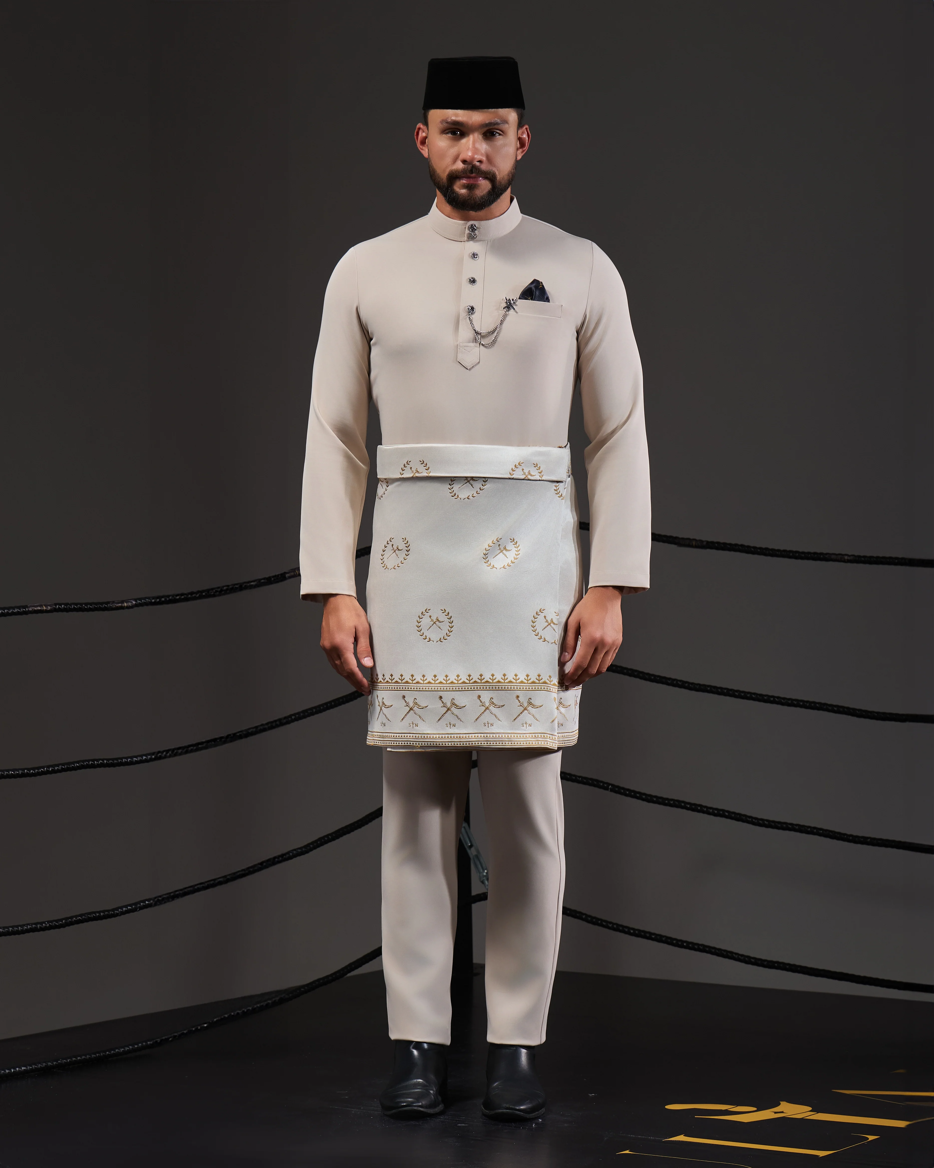 SOULTAN BAJU MELAYU (CHAMPAGNE) - Image 3